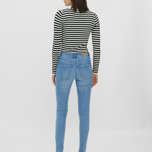 Vero Moda Skinny Destroyed Jeans - Picture 4 of 11